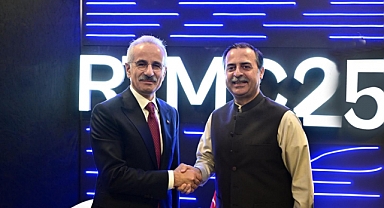 Bakan Uraloğlu, Pakistan Federal Denizcilik Bakanı Anwar ile görüştü
