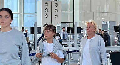 Greta Thunberg'in de aralarında olduğu 171 aktivist daha İsrail’den sınır dışı edildi