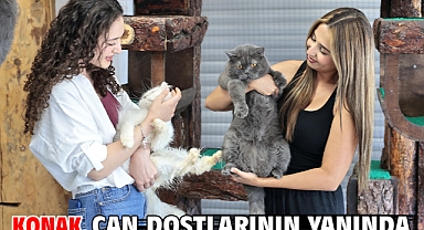 Konak, can dostlarının yanında