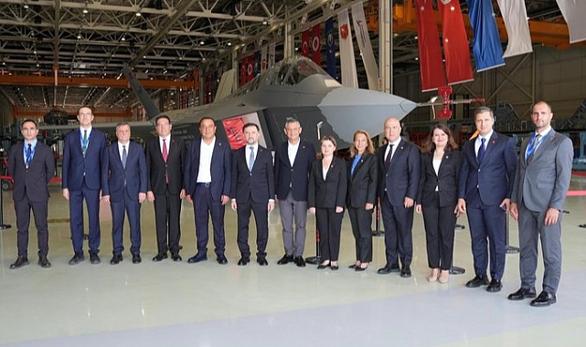 Özgür Özel: ''KAAN'ın arkasındayız''