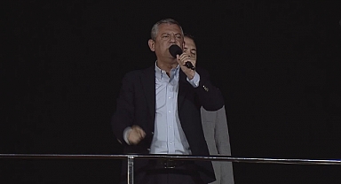  Özgür Özel Küçükçekmece'de konuştu