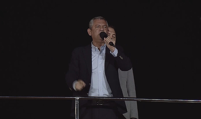 Özgür Özel Küçükçekmece'de konuştu