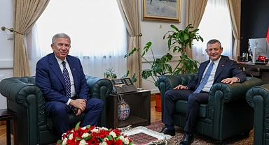 Özgür Özel, Mansur Yavaş ile bir araya geldi