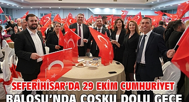  Seferihisar’da 29 Ekim Cumhuriyet Balosu’nda coşku dolu gece