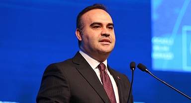 Bakan Kacır: Türkiye ekonomisi kesintisiz büyümesini 20 çeyrektir sürdürüyor