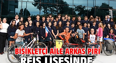 Bisikletçi aile Arkas Piri Reis Lisesinde