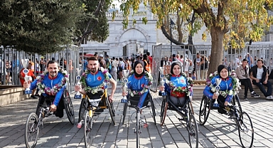 İstanbul Maratonu’nda Bağcılar Belediyesi sporcuları şampiyon oldu