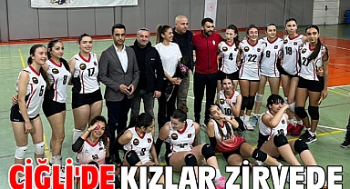 Çiğli'de Kızlar Zirvede
