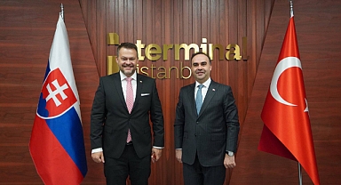Bakan Kacır, Slovakya Yatırımlar, Bölgesel Kalkınma ve Bilişim Bakanı Migal ile görüştü