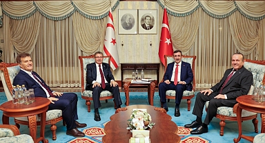 Cumhurbaşkanı Yardımcısı Yılmaz, KKTC Başbakanı Üstel ile bir araya geldi
