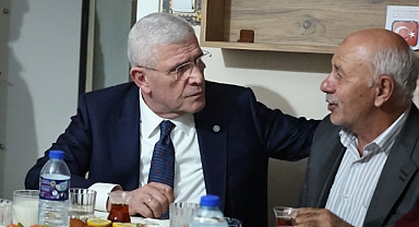  Müsavat Dervişoğlu, şehit Uzman Çavuş Dolapci'nin ailesiyle iftar yaptı