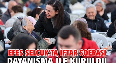Efes Selçuk'ta İftar Sofrası Dayanışma İle Kuruldu