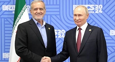 Putin ile Pezeşkiyan telefonda görüştü