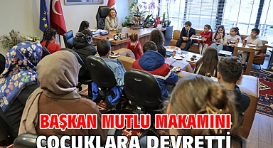 Başkan Mutlu makamını çocuklara devretti