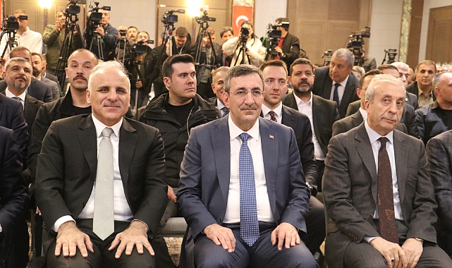 Cevdet Yılmaz: Savaş bir an önce sona ersin diye tüm gücümüzle gayret ediyoruz