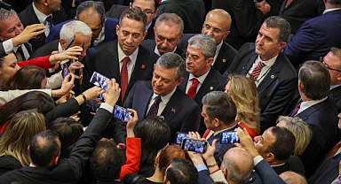 Özgür Özel: Milletin elimize verdiği bayrağı bırakmayız