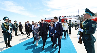 Cumhurbaşkanı Erdoğan, Türkistan'da