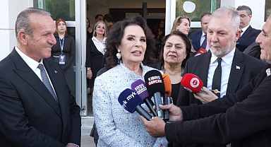 Hülya Koçyiğit KKTC‘de söyleşiye katıldı