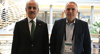 Ulaştırma ve Altyapı Bakanı Uraloğlu, Almanya'da