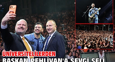 Üniversitelilerden Başkan Pehlivan'a sevgi seli