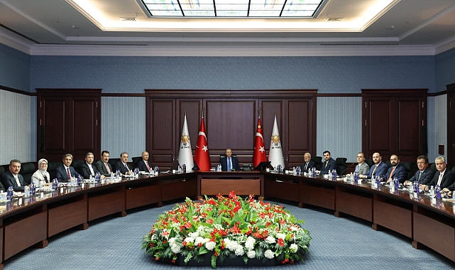 AK Parti'de MYK toplandı