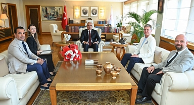 Bakan Ersoy, Nilay Tahiroğlu ve Tan Sağtürk ile görüştü