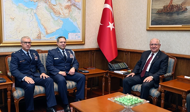 Bakan Güler, ABD'li askeri heyeti kabul etti