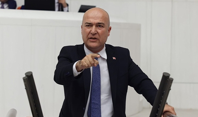 CHP'den ilk istifa