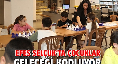 Efes Selçuk’ta Çocuklar Geleceği Kodluyor