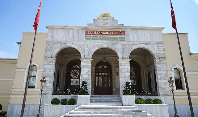 İstanbul Valiliği'nden okullara mescit yazısı