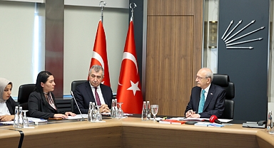 Kılıçdaroğlu, cinayetlerde yakınlarını kaybeden ailelerle görüştü