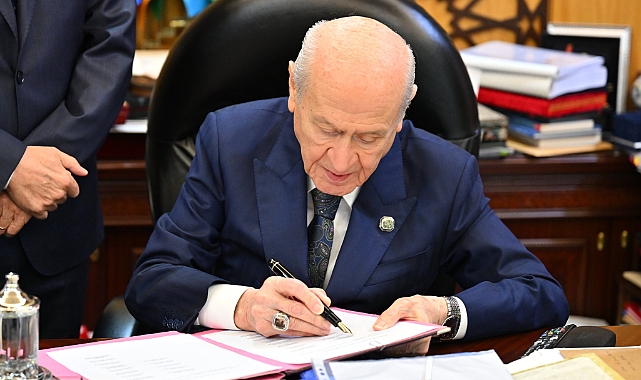 Bahçeli, Çerçeve yasa teklifini imzaladı