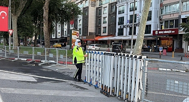İstanbul'da 30 Ağustos Zafer Bayramı nedeniyle Vatan Caddesi trafiğe kapatıldı
