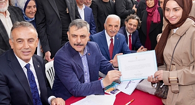 Bakan Çiftci, 'Türkiye Yüzyılı Buluşmaları' kapsamında Ümraniye’yi ziyaret etti