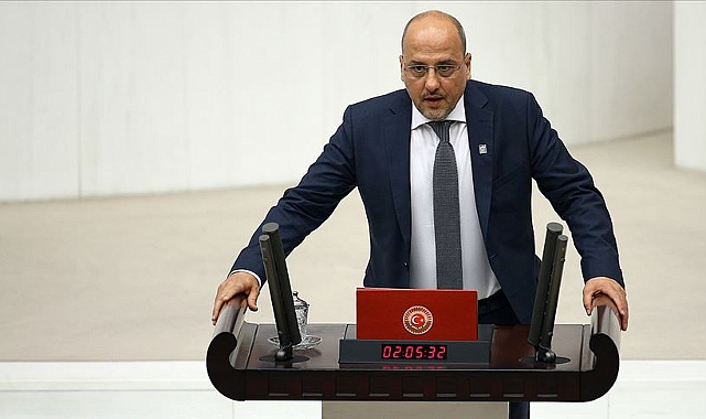 Bakan Gürlek’in avukatından Ahmet Şık hakkında suç duyurusu