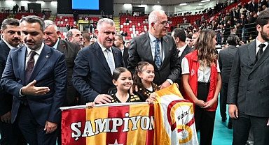 Bakan Bak, Kırıkkale'de Yeni Spor Kompleksi'nin açılışını gerçekleştirdi