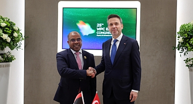 Bakan Bayraktar, Libyalı mevkidaşı Abdulsadek ile görüştü
