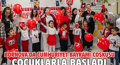 Bornova'da Cumhuriyet Bayramı coşkusu çocuklarla başladı