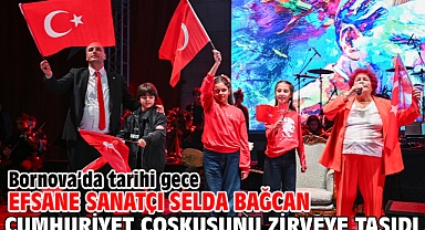 Bornova’da tarihi gece Efsane Sanatçı Selda Bağcan Cumhuriyet coşkusunu zirveye taşıdı