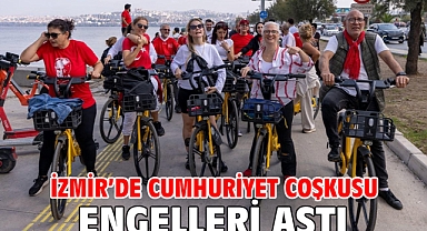 İzmir’de Cumhuriyet coşkusu engelleri aştı