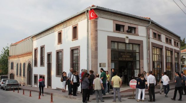 54 roman "Necati Cumalı" için yarışacak