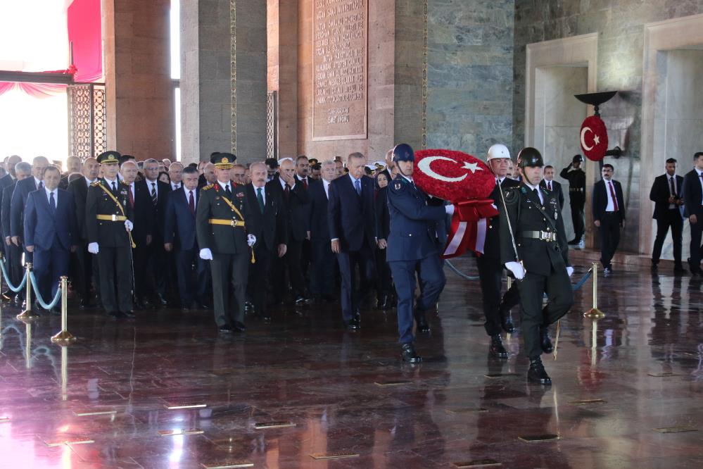 29 Ekim Cumhuriyet Bayramı kutlanıyor: Devlet erkanı Anıtkabir'de