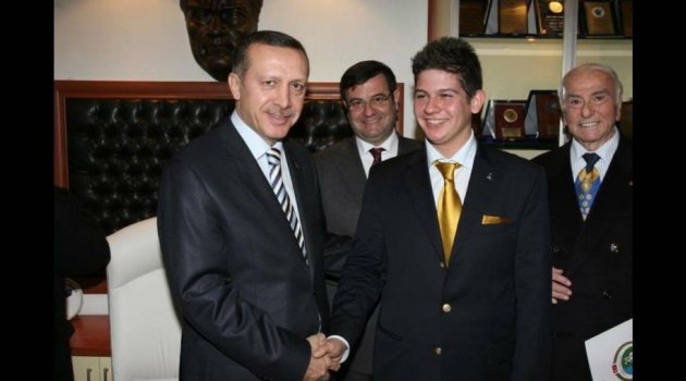 AK Parti İzmir'de gençlerin yeni başkanı belli oldu!