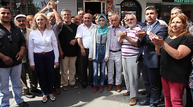 AK Parti İzmir'de kan kaybediyor!