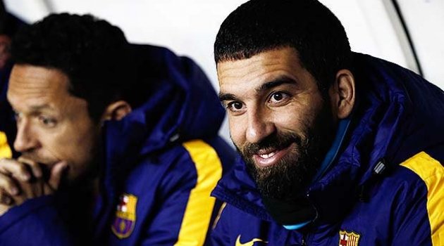Arda Turan ilk dayağını yedi