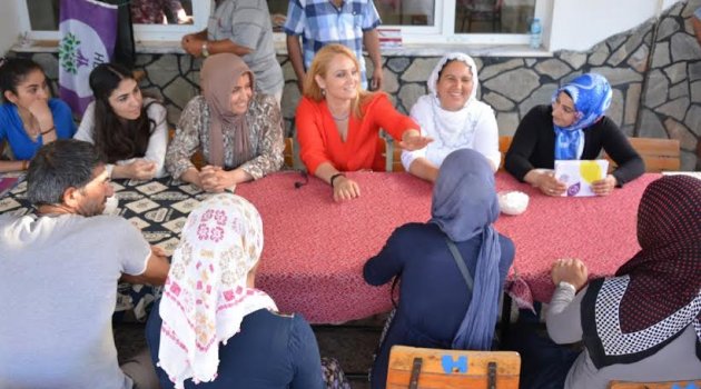 Aydınlar Saldırıları kınadı!