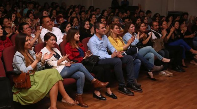 Aykırı Kumpanya Buca’da sahnelendi