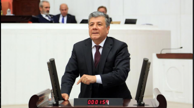 • BALBAY: “ÇEŞME’YE KANALİZASYON MUAMELESİ YAPAMAZSINIZ”