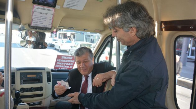 Balbay'dan minübüste mini miting