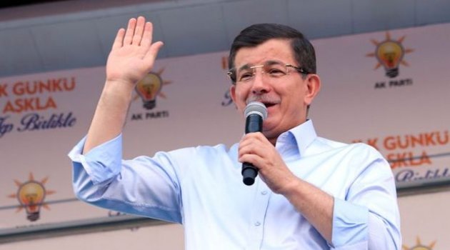 Başbakan Davutoğlu gençlere hitap ediyor
